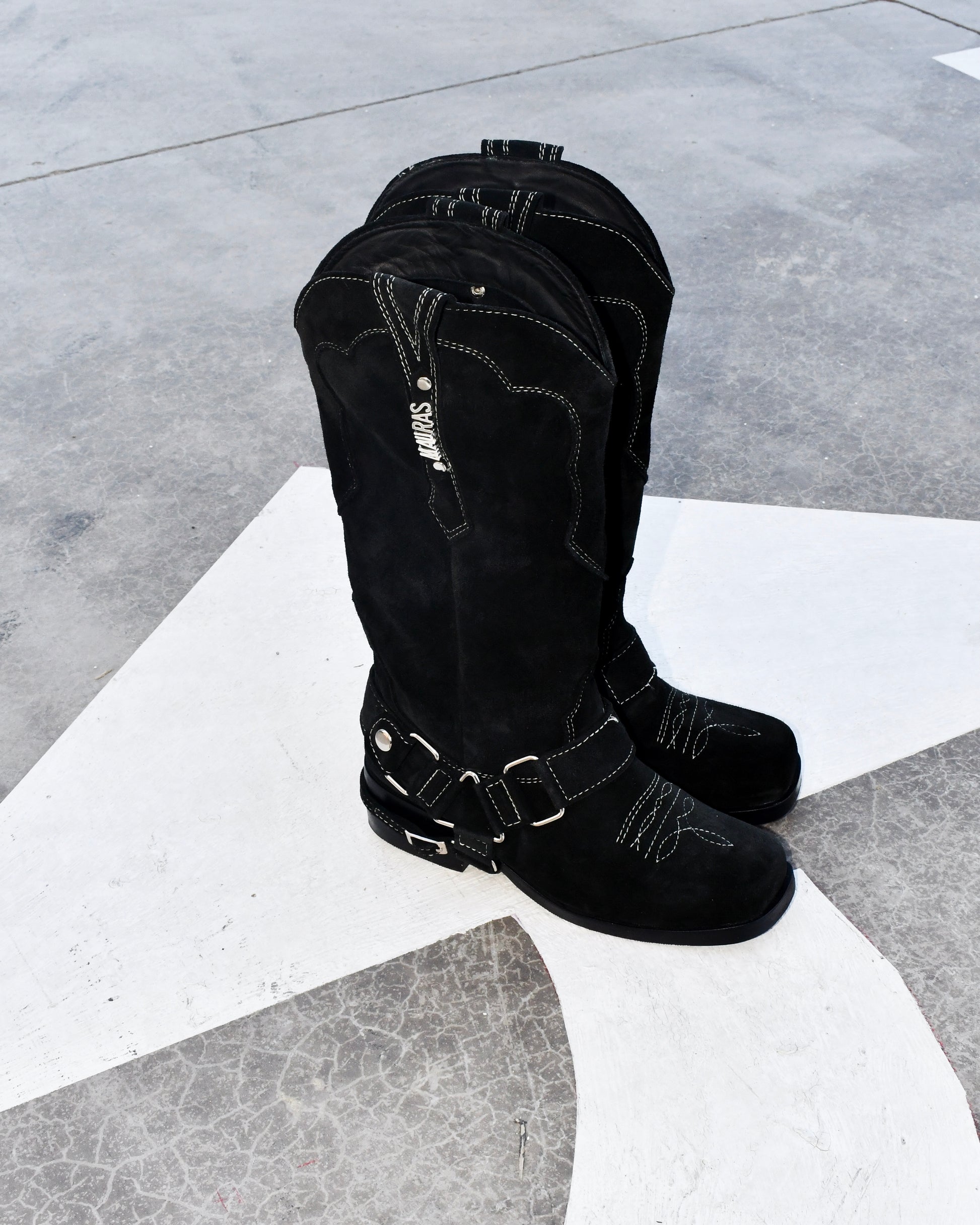 OLD WEST BLACK