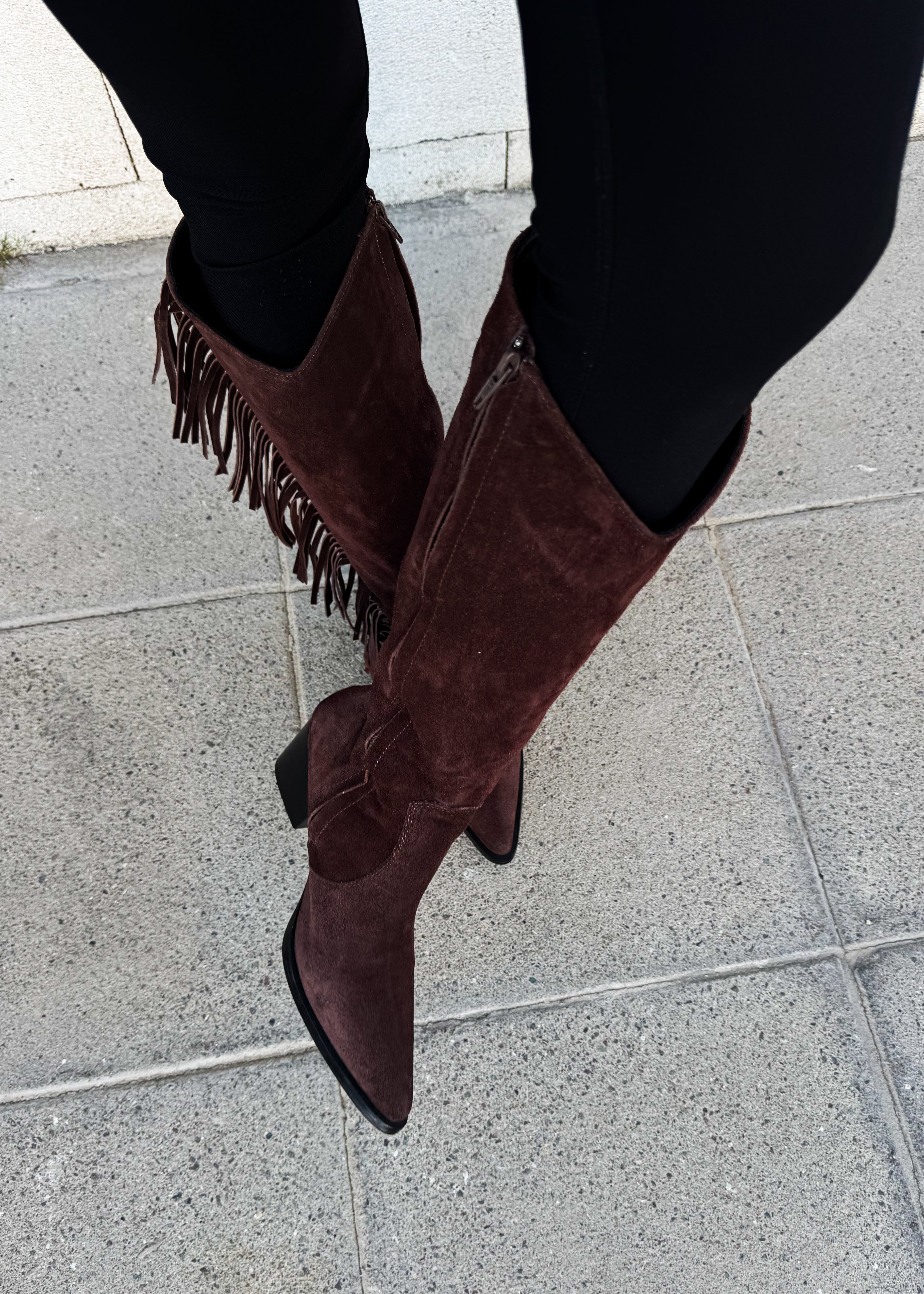 COUNTRY BOOTS (BROWN)