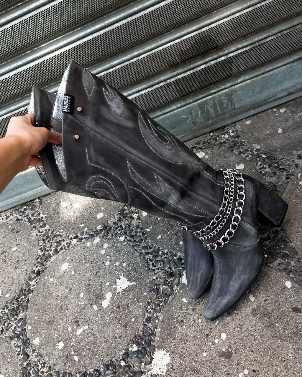 TEXANAS BURNING WEST