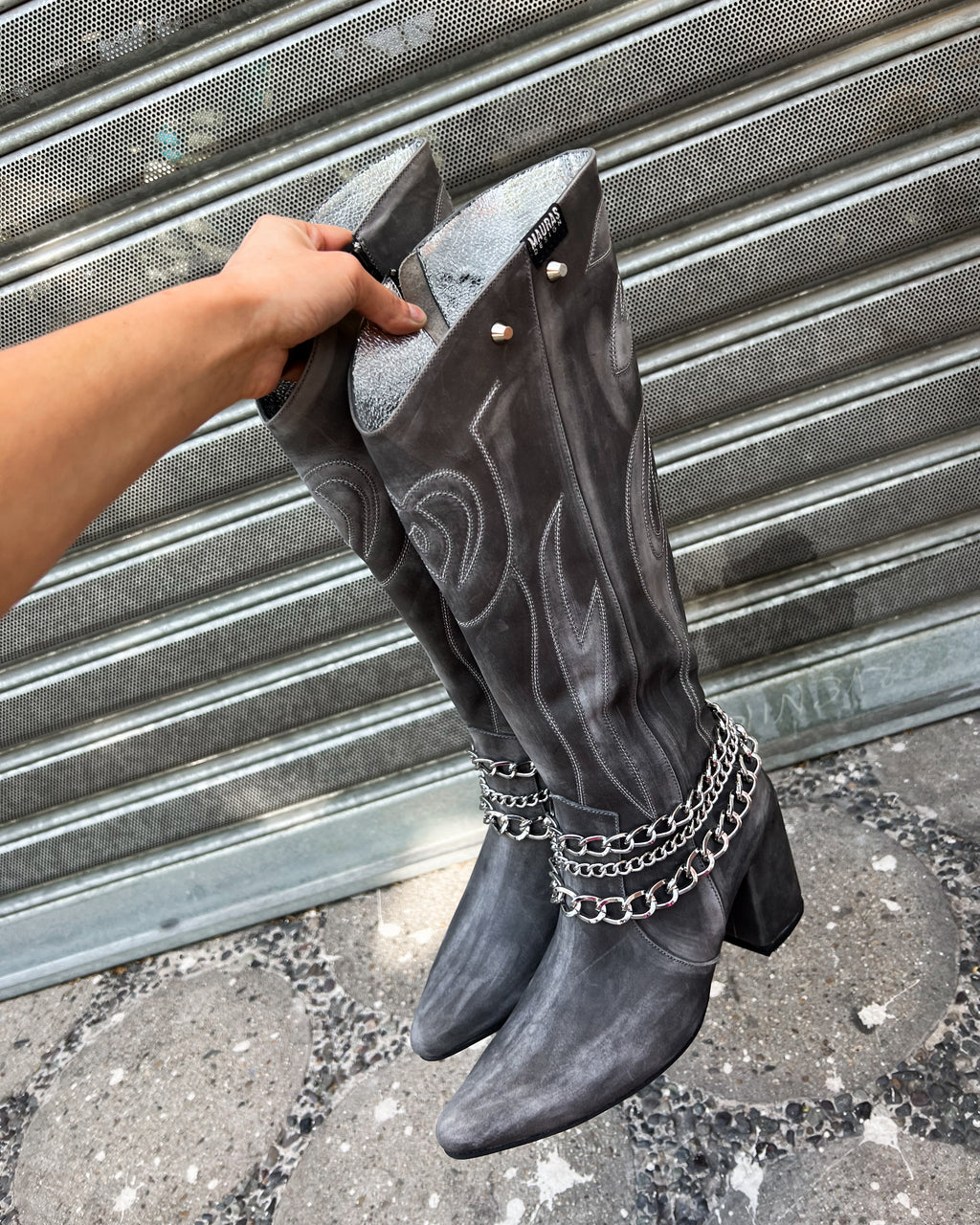 TEXANAS BURNING WEST