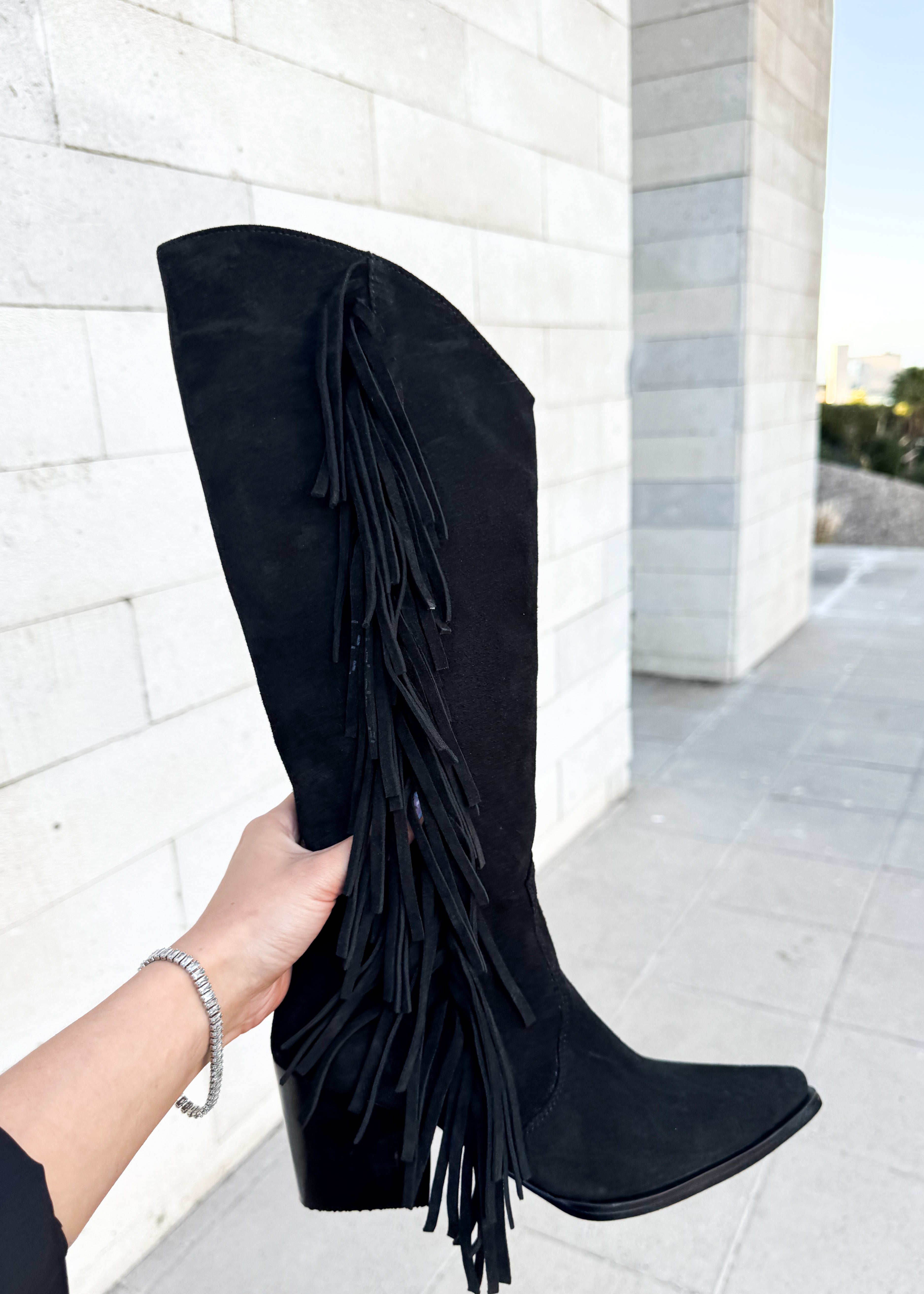 COUNTRY BOOTS (BLACK)